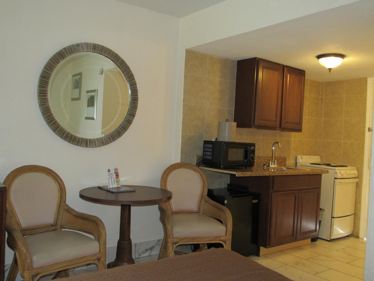 מירטל ביץ' Sea Banks Motor Inn מראה חיצוני תמונה